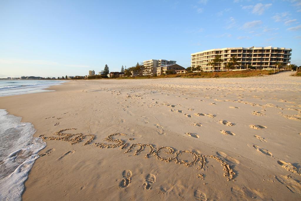 San Simeon Beachfront Apartments Tugun Гоулд Коуст Екстериор снимка