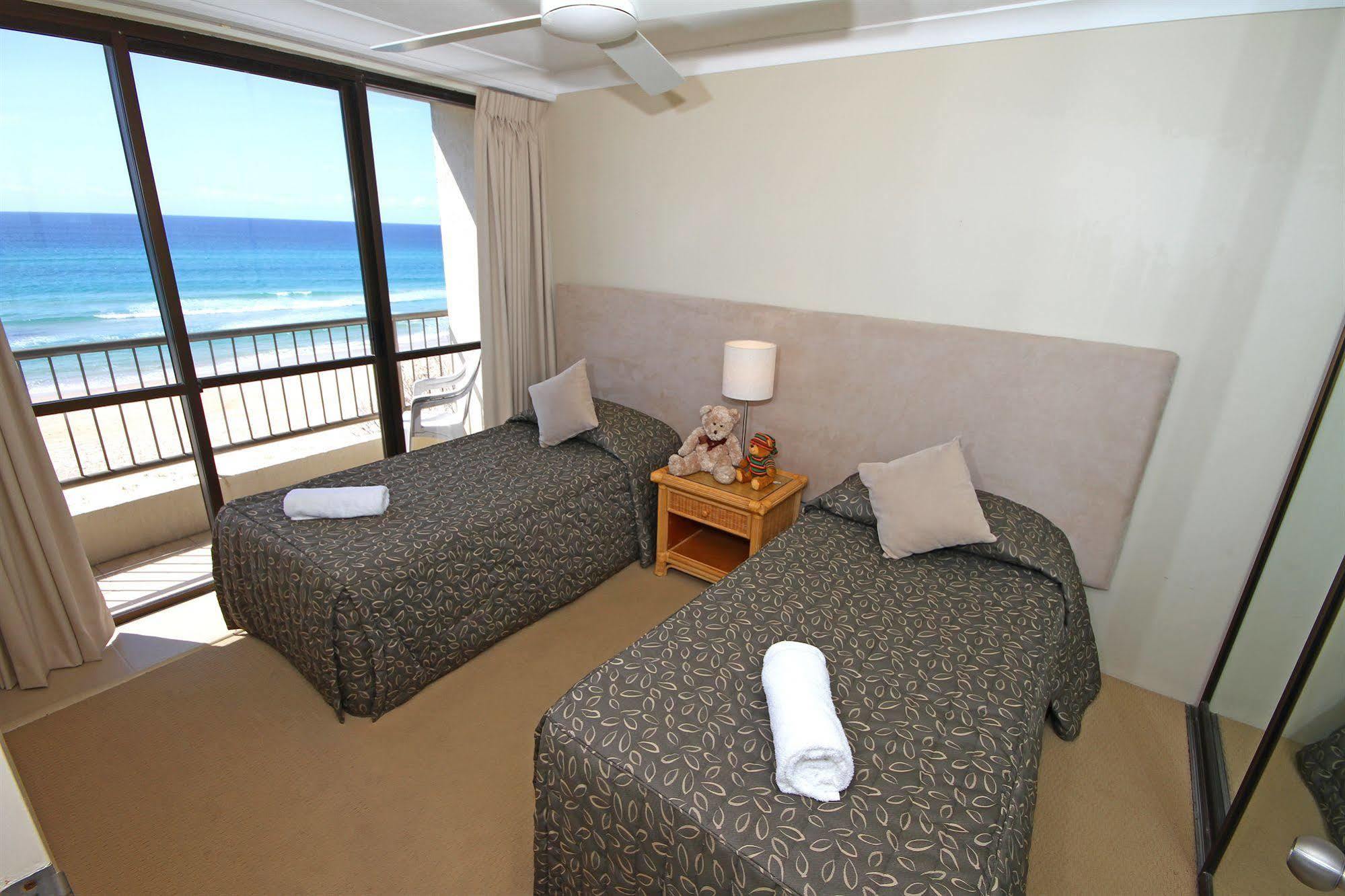 San Simeon Beachfront Apartments Tugun Гоулд Коуст Екстериор снимка