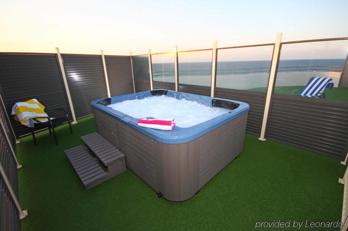 San Simeon Beachfront Apartments Tugun Гоулд Коуст Екстериор снимка
