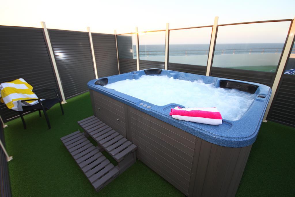 San Simeon Beachfront Apartments Tugun Гоулд Коуст Екстериор снимка