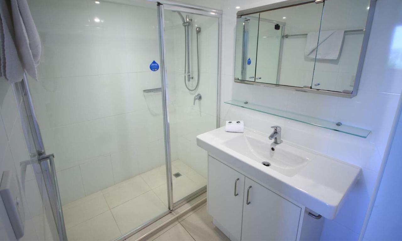 San Simeon Beachfront Apartments Tugun Гоулд Коуст Екстериор снимка